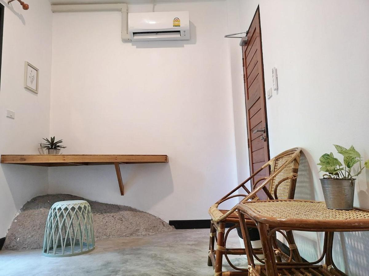 The Dearly Koh Tao Hostel-Padi 5 Star Dive Resort Екстериор снимка